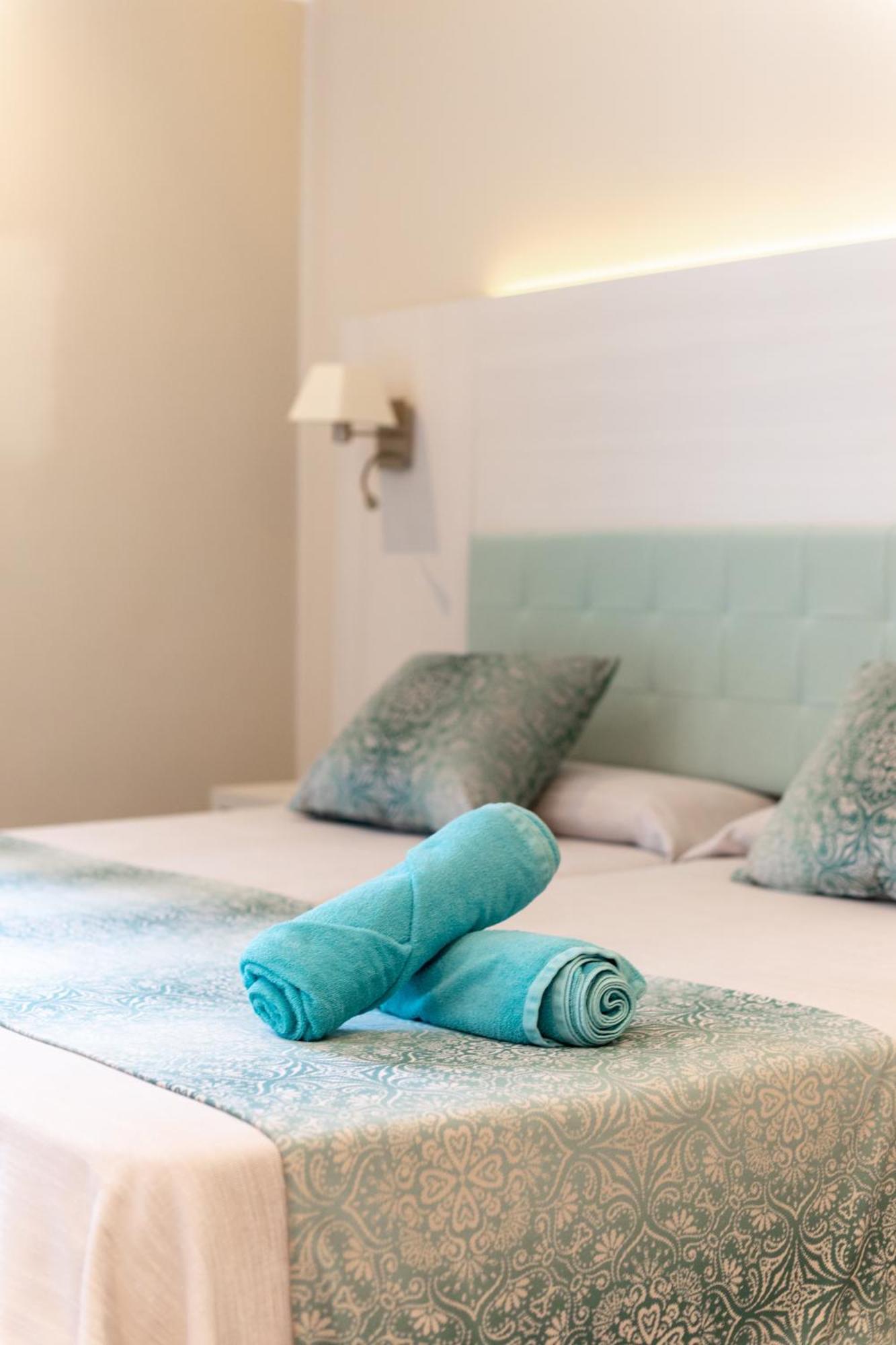 Ona Palmira Paguera Hotel Пагера Екстериор снимка