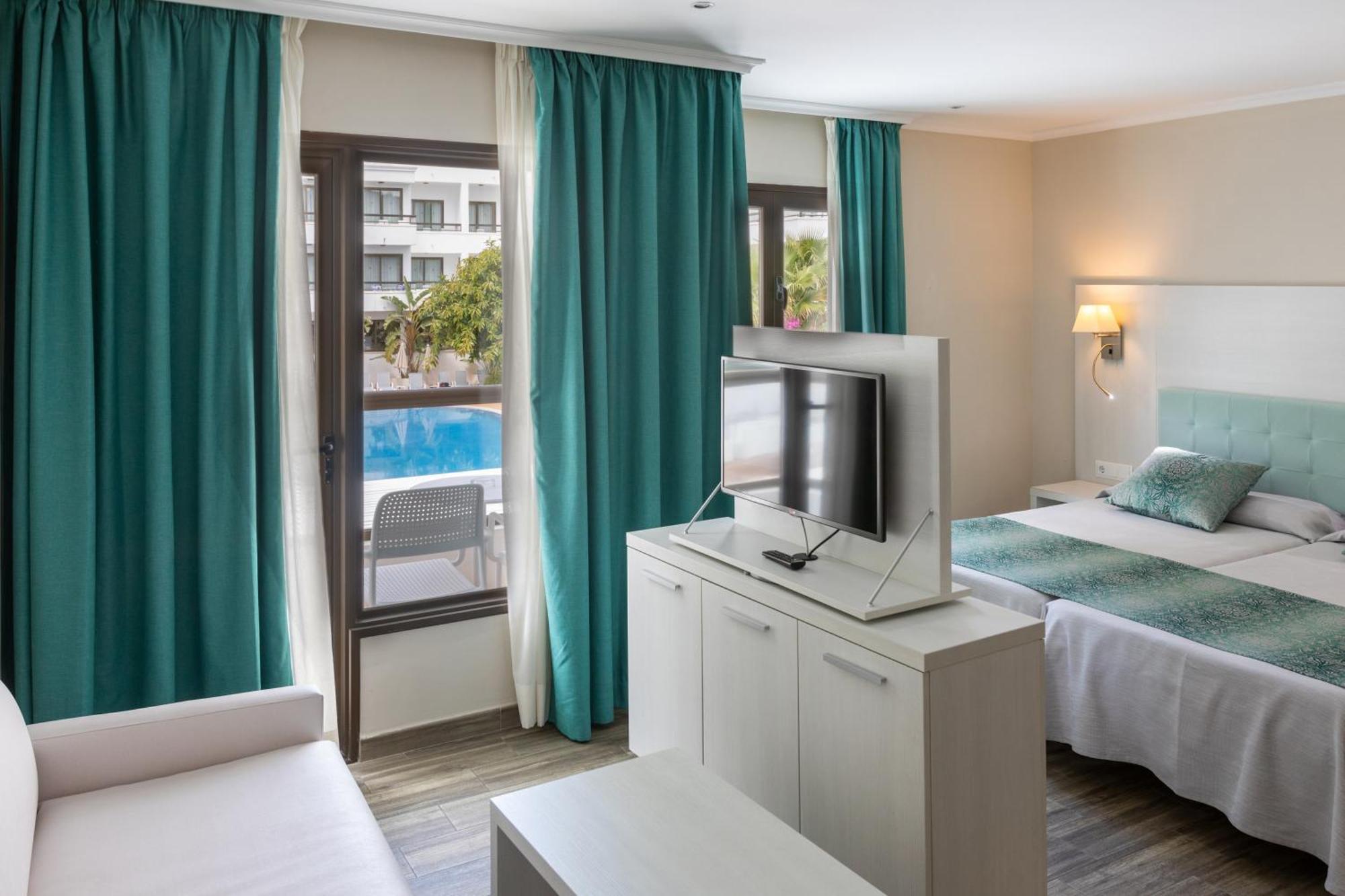 Ona Palmira Paguera Hotel Пагера Екстериор снимка