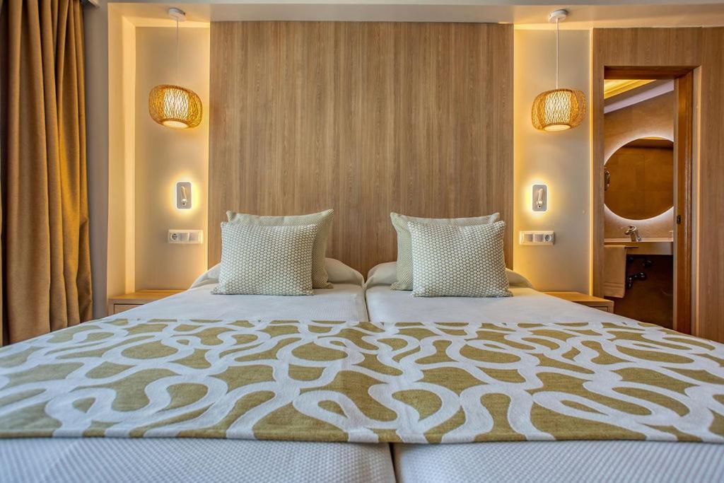 Ona Palmira Paguera Hotel Пагера Екстериор снимка