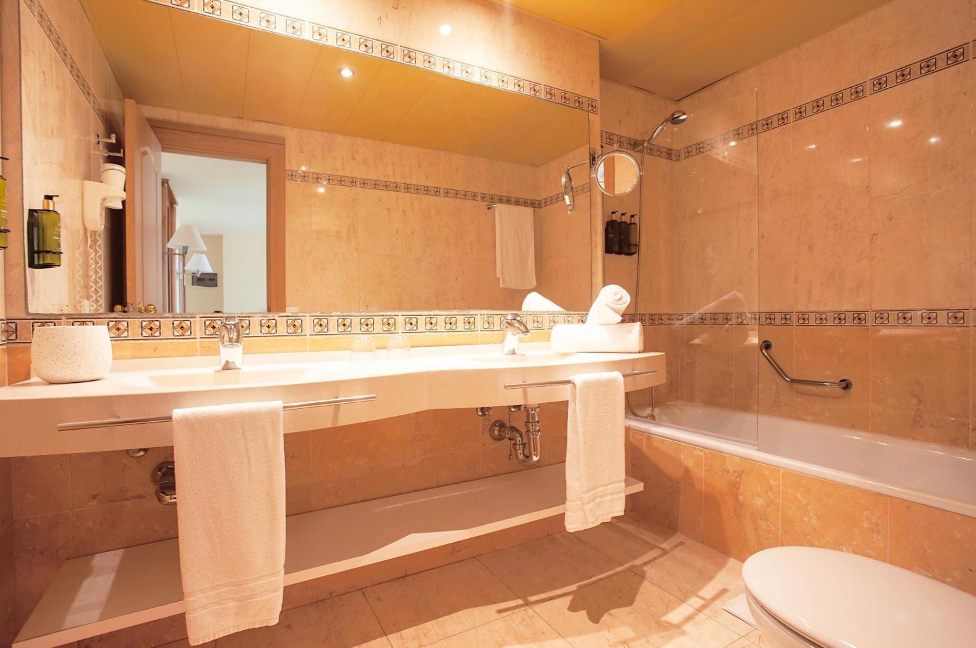 Ona Palmira Paguera Hotel Пагера Екстериор снимка